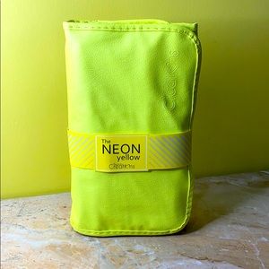 Brush pack/ Neon Yellow/ Beauty Creations 24pzas